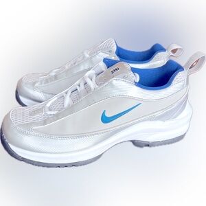 Nike Tiger Woods Youth Golf Shoes (Size 5Y) NEVER WORN